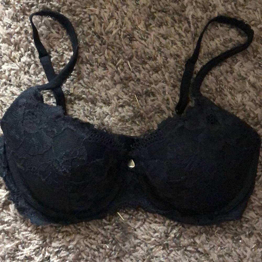 Victoria Secret Dreamy Demi Bra; Lace